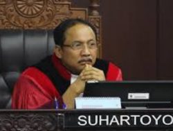 Hakim Konstitusi Suhartoyo Menegur Kuasa Hukum KPU Agar Tak Menambah Isi Jawaban