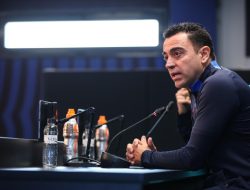 Deco Membantah Barcelona Telah Menunjuk Suksesor Xavi Hernandez