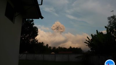 Gunung Ibu di Pulau Halmahera Erupsi Lontarkan Abu Vulkanik Setinggi 2,5 Kilometer