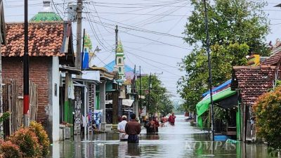 Meskipun Tinggi Air Turun Hingga 50 Cm, Namun 24.436 Jiwa Warga Demak Masih Berada di Pengungsian