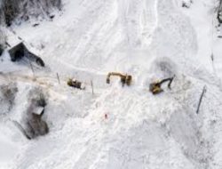 Dua Pemain Ski Lintas Alam Tewas Dalam Longsoran Salju di Dekat Resor Mewah Klosters di Swiss