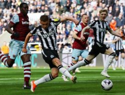 Newcastle United Menang Tipis 4-3 Lawan West Ham