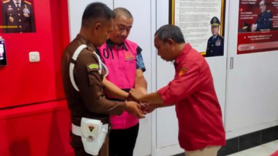 Bupati Bone Bolango Hamim Pou Ditahan Kejati Gorontalo Terkait Korupsi Bansos 2011-2012