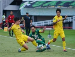 Dalam Laga Derby Persebaya Surabaya Menang 2-1 dari Tim Persik Kediri