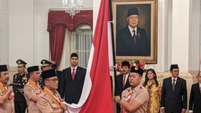 Presiden Jokowi Lantik Buwas Sebagai Ketua Kwarnas Gerakan Pramuka