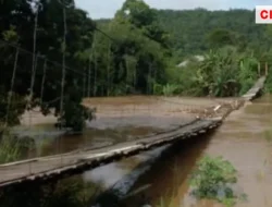 Wilayah Kabupaten Ogan Komering Ulu Diterjang Banjir Bandang Ketinggian Air Capai 1-2 Meter