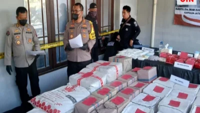 Polda Jatim Bongkar Industri Rumahan Pil Ekstasi dan Pil Koplo di Surabaya