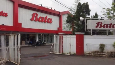 Buntut Kerugian yang Membengkak Pabrik Sepatu Bata di Purwakarta Tutup