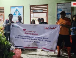 Hutama Karya Salurkan Bantuan Rp200 Juta Bagi Korban Banjir di Agam Sumbar