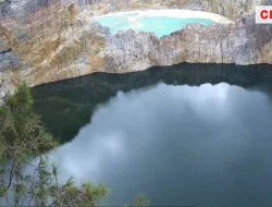 Status Gunung Kelimutu di Kabupaten Ende NTT Meningkat dari Level 1 ke Level 2 Waspada