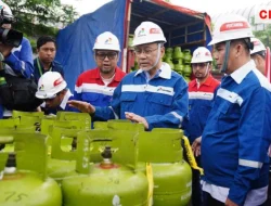 Mendag Zulhas Minta Kepala Daerah Mengawasi dan Memastikan Isi Tabung LPG 3 kg Bersubsidi Sesuai Aturan