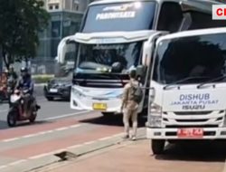 Polsek Sawah Besar Buru 3 Jukir Liar yang Palak Sopir Bus Pariwisata di Depan Masjid Istiqlal