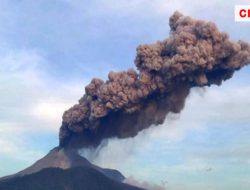 Gunung Lewotobi Laki-Laki di Kabupaten Flores Timur Erupsi, Muntahkan Abu Vulkanik 1.000 Meter