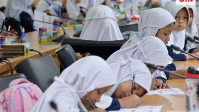 Anggota Komis E DPRD Meminta Pemprov DKI Percepat Kajian Sekolah Gratis Terutama Swasta