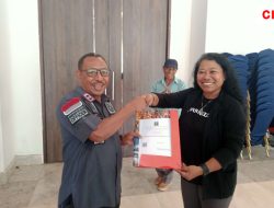 Kemenkumham Papua Berikan Sertifikat Pendirian Perseroan Perorangan Bagi Sejumlah Media Online