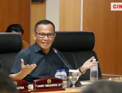 Komisi E DPRD Minta Disdik Jakarta Batalkan Pemecatan Sejumlah Guru Honorer