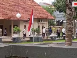 Hari ini KPK Menggeledah Rumah Dinas dan Kantor Bupati Situbondo