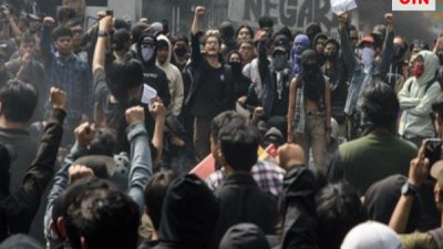 Aksi Kawal Keputusan MK Tentang Pilkada, Ribuan Mahasiswa di Bandung Demo Hingga Malam ini