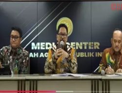 Mahkamah Agung Berhentikan Sementara 3 Hakim PN Surabaya yang Ditangkap Kejagung