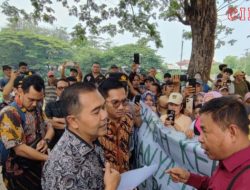 Warga Kampung Bojong Rangkong Jakarta Timur Menghadang Proses Penyitaan Lahan Permukiman KBT