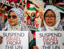 Aliansi Rakyat Indonesia Bela Palestina Menggelar Aksi di Depan Kedubes Amerika Serikat