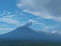 Hari ini Gunung Semeru Beberapa Kali Erupsi, Tinggi Kolom Letusan Hingga 1 Kilometer