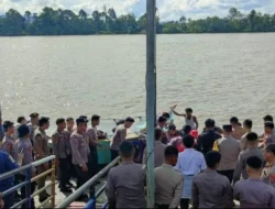 Kapal Cepat Membawa 30 Orang Rombongan Pengantin Terbalik di Perairan Tamangga Kaltara