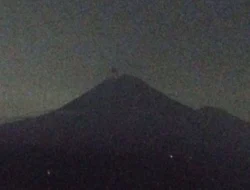 Gunung Semeru Erupsi Dengan Letusan Setinggi 500 Meter di Atas Puncak