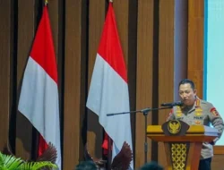 Kapolri Jenderal Listyo Sigit Prabowo Memberikan Materi Pencegahan Korupsi pada Retret Kepala Daerah