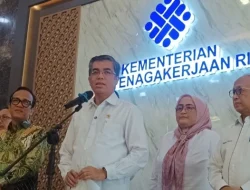 Menaker Yassierli Usul Agar Ojol Dapat THR Dalam Bentuk Uang Tunai