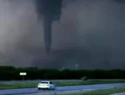 Badai Tornado Terjang wilayah Selatan dan Midwest Amerika Serikat