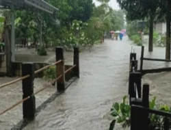 BNPB Sebut 138 Kepala Keluarga Terdampak Akibat Banjir 1,5 Meter yang Merendam Kota Surakarta