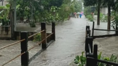 BNPB Sebut 138 Kepala Keluarga Terdampak Akibat Banjir 1,5 Meter yang Merendam Kota Surakarta