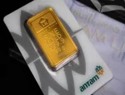 Harga Emas Batangan Antam Naik Rp23.000 per Gram, Simak Selengkapnya