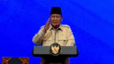 Presiden Prabowo Tegaskan Bakal Copot Pejabat yang Tidak Mau Sederhanakan Regulasi