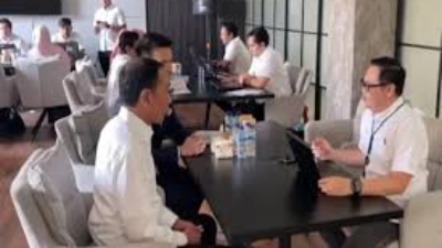 Presiden ke-7 RI Jokowi menjalani pemeriksaan penyidik Polda Metro Jaya di Mapolresta Solo.