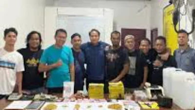 Jual Emas Palsu, Polres Bengkalis Menggerebek Toko Emas di Pasar Mandau Riau