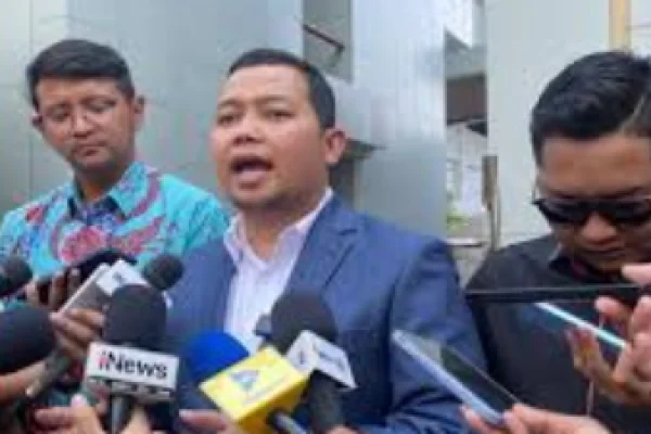 Tom Lembong Laporkan 3 Hakim ke MA, Komisi Yudisial, Ombudsman dan BPKP