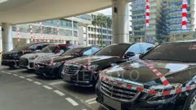 Kejagung Sita Lima Mobil dan Uang Tunai Milik Riza Chalid