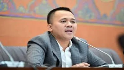 Digitalisasi Tiket yang Rentan Disalahgunakan, DPR Minta KAI Hentikan Praktik Outsourcing
