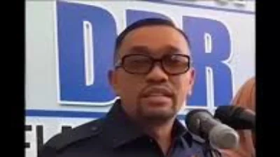 Ahmad Sahroni Sebut Orang yang Minta DPR Bubar Adalah Orang Tolol Sedunia