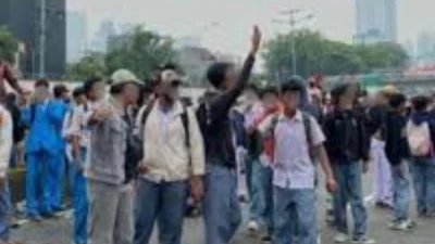 Mendikdasmen Terbitkan Edaran Kepada Pemda Agar Mencegah Pelajar Ikut Turun ke Jalan