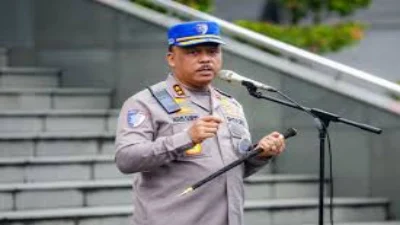 Korlantas Polri Bekukan Sementara Penggunaan Sirine dan Rotator di Jalan Raya