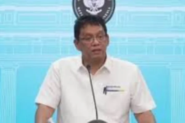Menkeu Purbaya Menanggapi Pernyataan Menteri UMKM Soal Adanya Oknum Bea Cukai yang Meloloskan Barang Ilegal