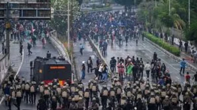 Masyarakat Diminta Fokus Pada Isu Utama Yaitu DPR dan Hindari Benturan Dengan Aparat